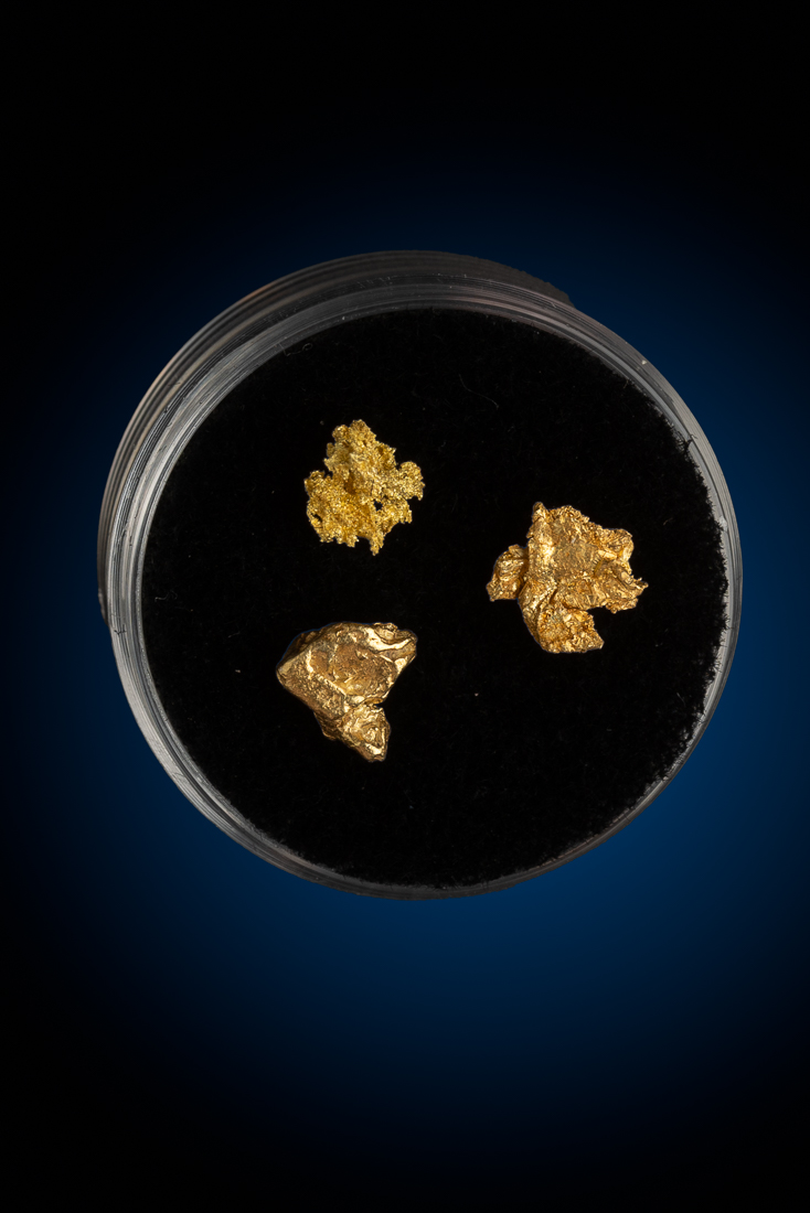 (image for) A Varied Collection of Gold from CA - 1.11 grams